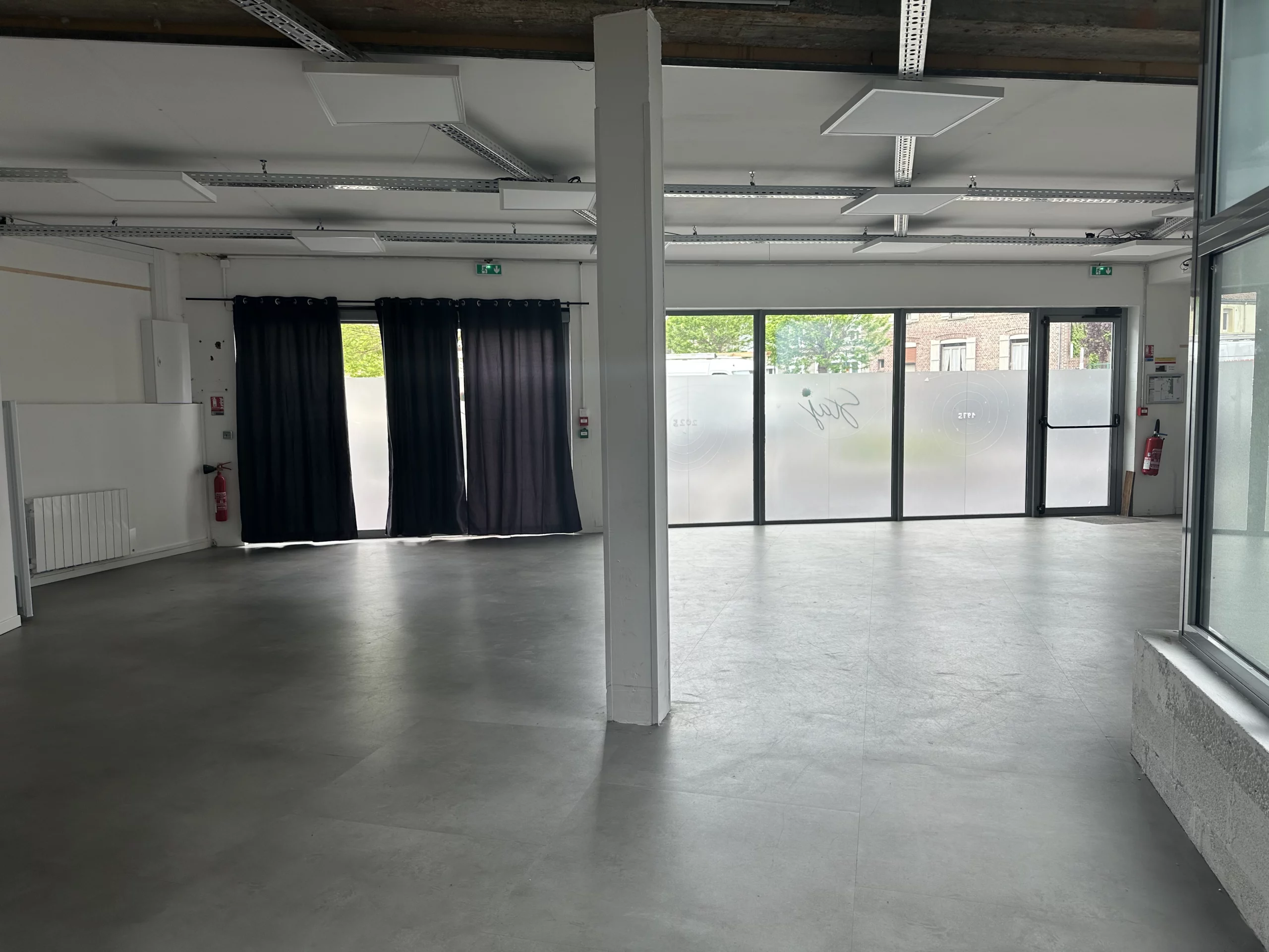 Salle de réunion 100m² à louer STAJ Nord-Artois